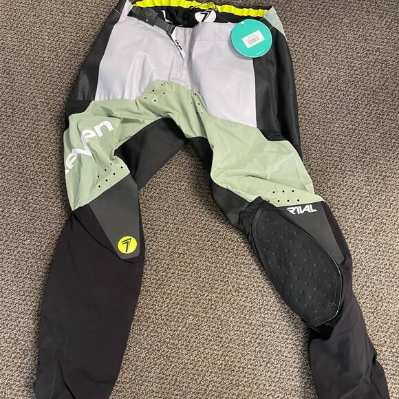 Seven MX - Rival Division Pants (30) - Picture 2 of 3